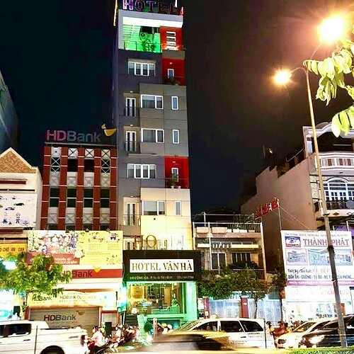 Bán nhà mặt tiền 440 Cộng Hoà Tân Bình 9
