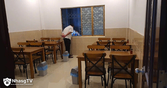Bán nhà mặt tiền đường Phan Xích Long Phú Nhuận 2